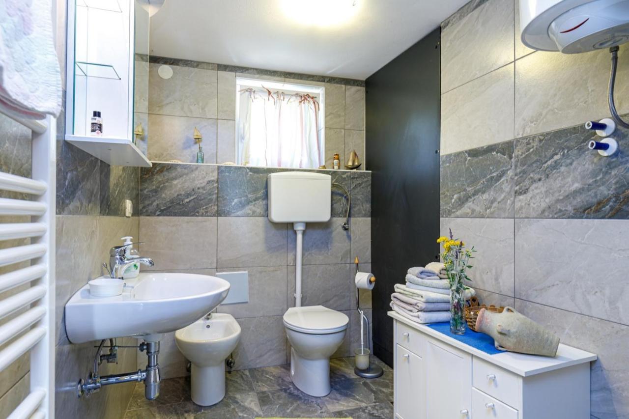 Apartments Vivijana Rabac Bagian luar foto