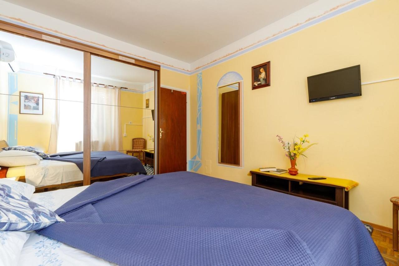 Apartments Vivijana Rabac Bagian luar foto