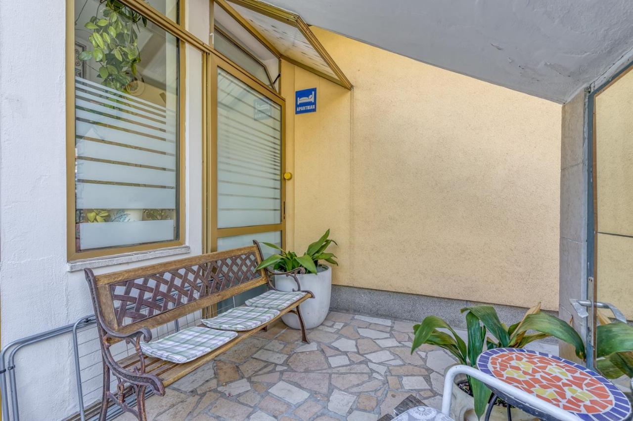 Apartments Vivijana Rabac Bagian luar foto